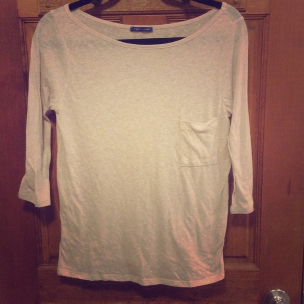 Super soft oatmeal colored 3/4 length top